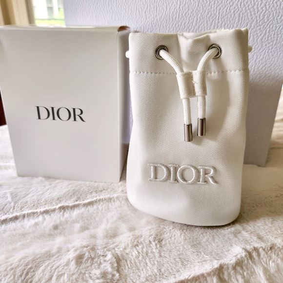 Dior Drawstring Beauty Bag - Picture 7 of 8
